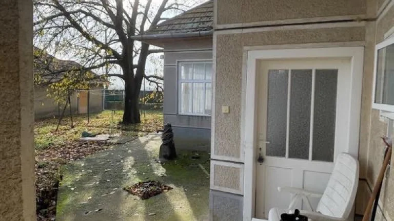 Na predaj 4 izbový rodinný dom Svodín