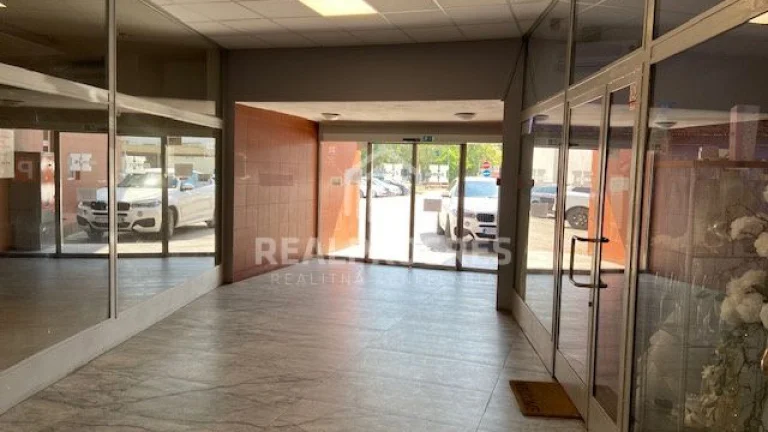 Na prenájom obchodný priestor v centre Nitry 65 m2