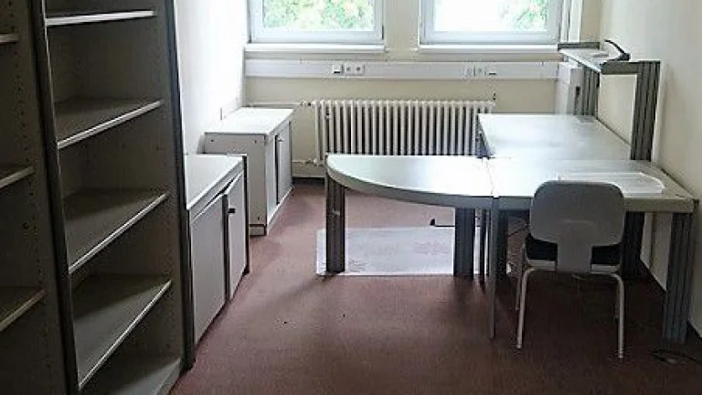 Kancelárske priestory, malé kancelárie 25m2, 27m2, Bojnická,