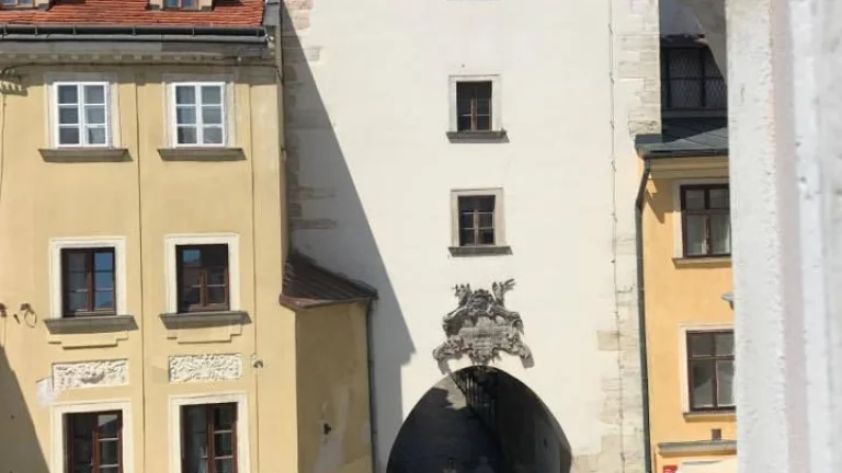 Kancelárske priestory 42m2, pešia zóna, Staré Mesto