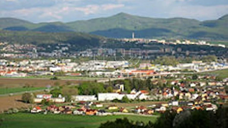 STAVEBNÝ POZEMOK NA PREDAJ, TRENČÍN - ZÁBLATIE, 640 M2,