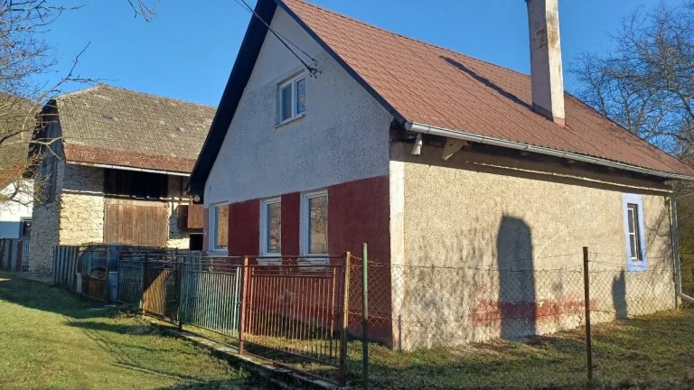 Starší rodinný dom s pozemkom v Závade pod Čiernym vrchom