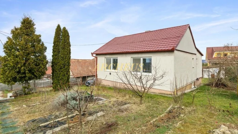 3-IZBOVÝ ZREKONŠTRUOVANÝ RODINNÝ DOM V OBCI CEROVÁ