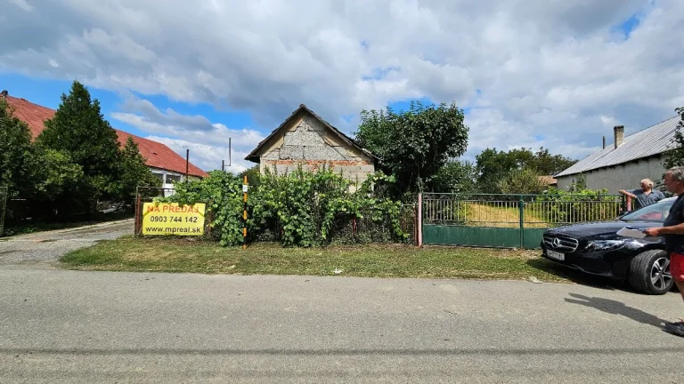 Na predaj stavebný pozemok v obci Rad, okres Trebišov
