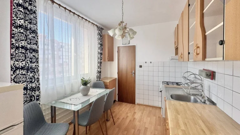 Prenájom 3 izbového bytu v Dunajskej Strede, 86 m2, Nová Ves