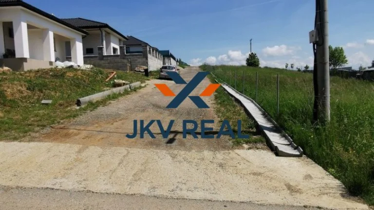 Stavebný pozemok 18 km od Prešova v lone prírody