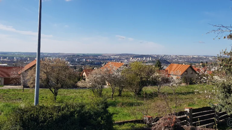 Predám 10á pozemok - Nitra, Zobor.