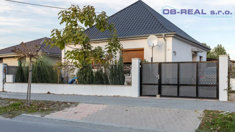 Predaj rekonštr. 4izb RD 189m2, 2xkúpeľňa, pozemok 1295m2