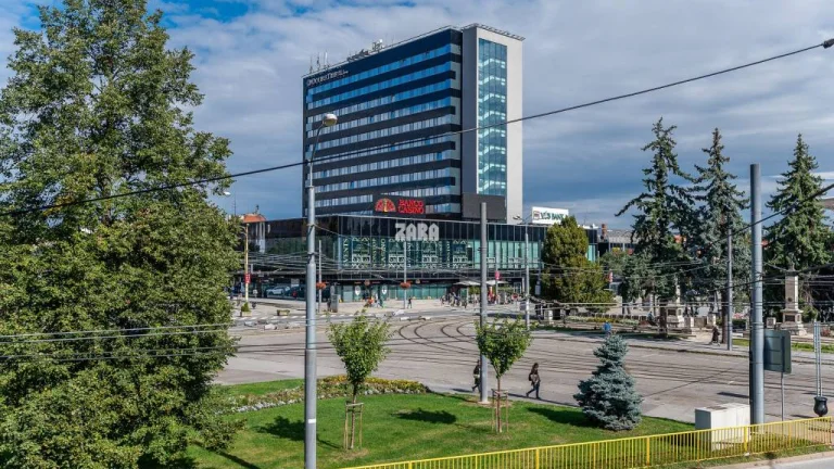 Štúrová - Košice -JUH,lukratívny 3 izbový byt 93 m2 .Centrum