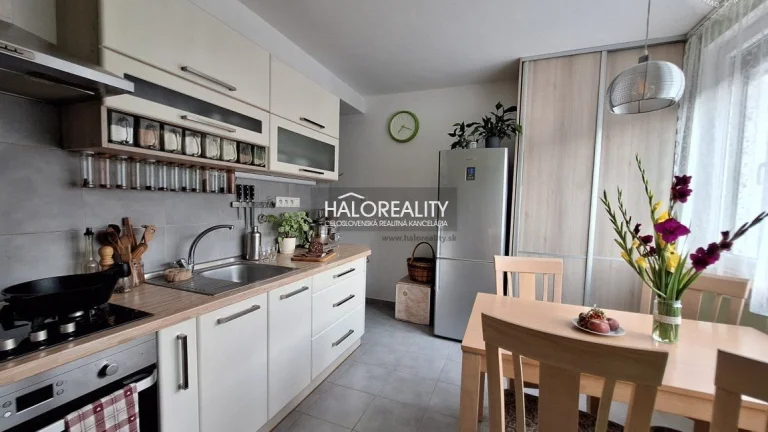 HALO reality - Predaj, dvojizbový byt Nová Baňa - ZNÍŽENÁ CE