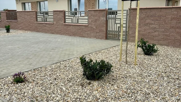 4 izbový byt v SKOLAUDOVANOM bungalove - KÚPOU VOĽNÝ