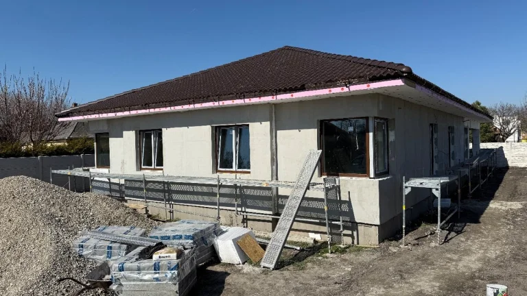 PREDÁM 4IZBOVÝ RODINNÝ DOM V OBCI BLATNÁ NA OSTROVE