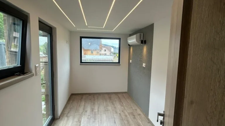 Mobilný dom z lodného kontajnera (6m)