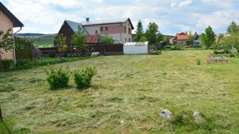 Na predaj pozemok Ľubica ulica Kruhová, 597 m2