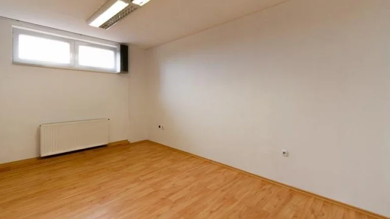 Kancelária na Hlavnej ulici v Štúrove