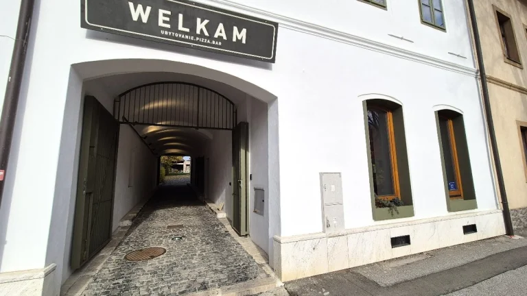 EXLUZÍVNY PENZIÓN POD TATRAMI - WELKAM