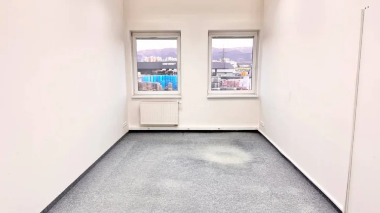 Prenájom kancelárského priestoru 31,2 m2 v priemyselnej zóne