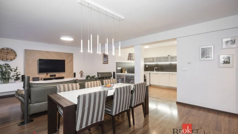 Moderný 3 izbový byt na predaj Banská Bystrica, priestranný