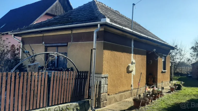 Útulný domček s pekným pozemkom, Mezózombor, Maďarsko