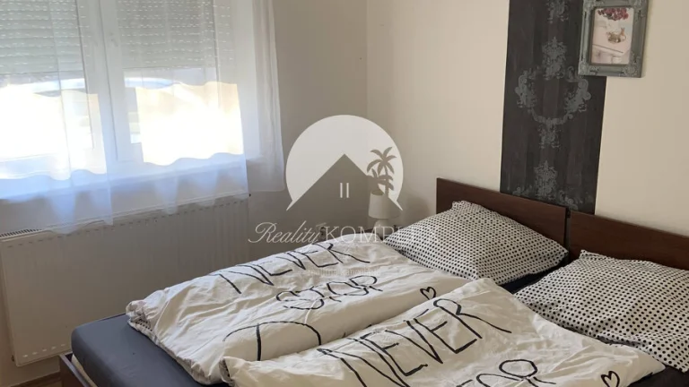 Reality KOMPLEX s.r.o Vám ponúka ubytovanie v útulnom apartm