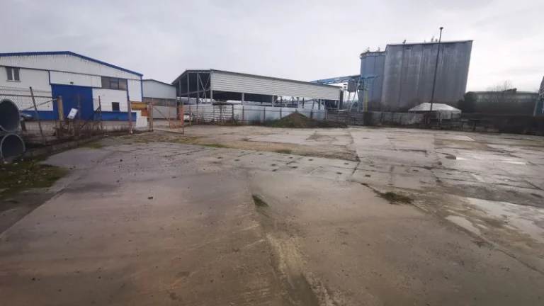 41420-Prenájom plochy na parkovanie/skladovanie v Prievidzi
