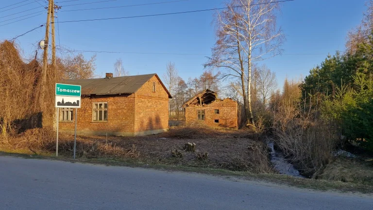 Gospodarstwo rolne 8800m2. dla każdego. Gmina Szadek.
