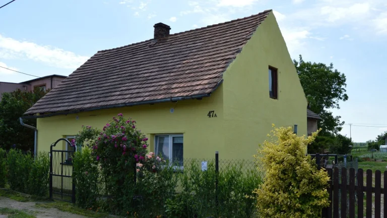Sprzedam Dom na wsi Dobrzeń ( Oleśnica 6km, Wrocław 22km )