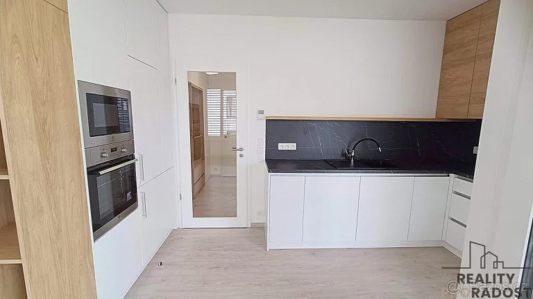 Pronájem 1+KK se zahrádkou Olomouc Karla Mareše