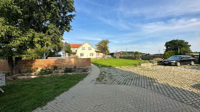 Pronájem bytu se zahradou 2+kk 77m2