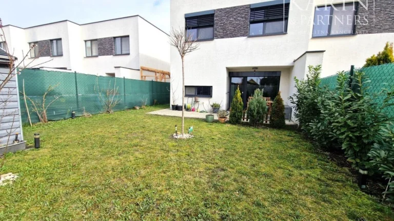 4 izbový RD 100m2, záhrada 144m2, 2x parking