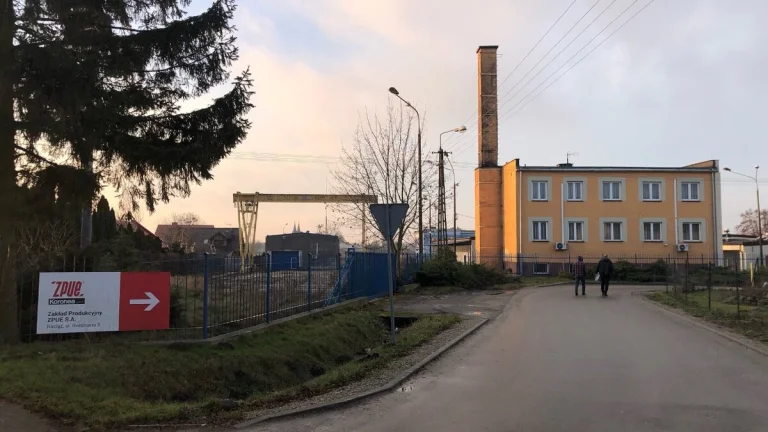 RACIĄŻ fabrykę sprzedam: biura, hale, magazyny, plac itd