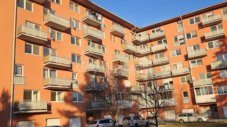 Dvojizbový útulný bytík na Nábreží