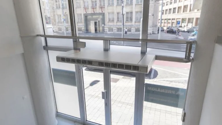 Obchodný priestor LUXOR 120m2, Štúrova ul., Staré Mesto