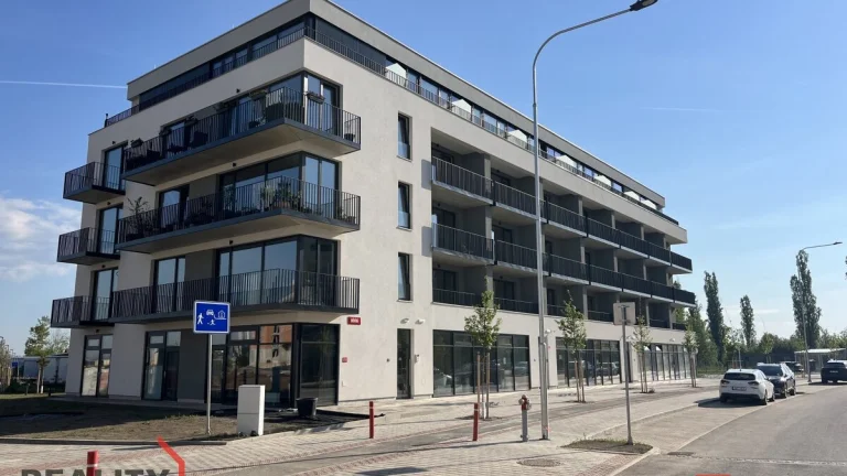 Pronájem, byty/1+kk, 38 m2, Měděná 3064/7, Jižní Předměstí,