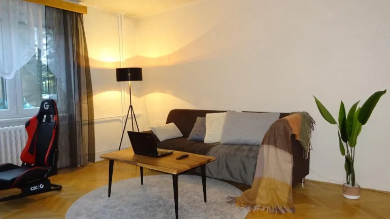 Prodej byt 2+1 os. vl. Frenštát pod Radhoštěm, Školská čtvrť