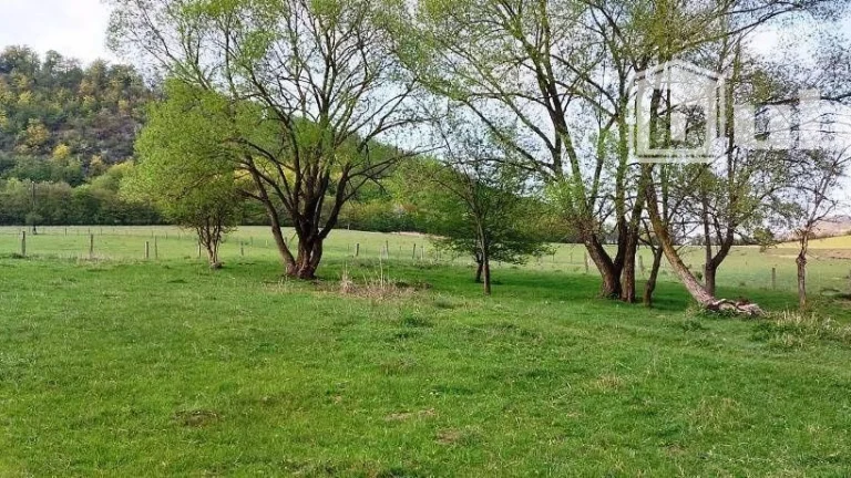 PREDAJ - POZEMOK PRAZNOV POVAŽSKÁ BYSTRICA 7346 m2