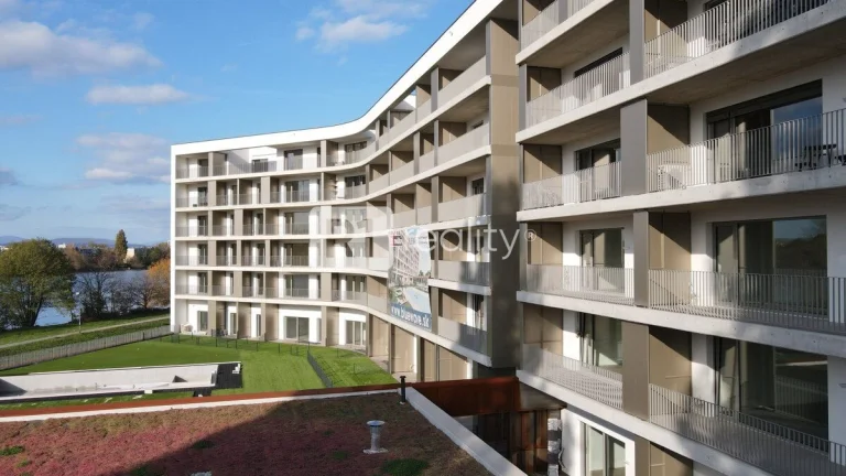 TOP INVESTÍCIA Jedinečný 2-izbový byt B45 BlueWave Riverside