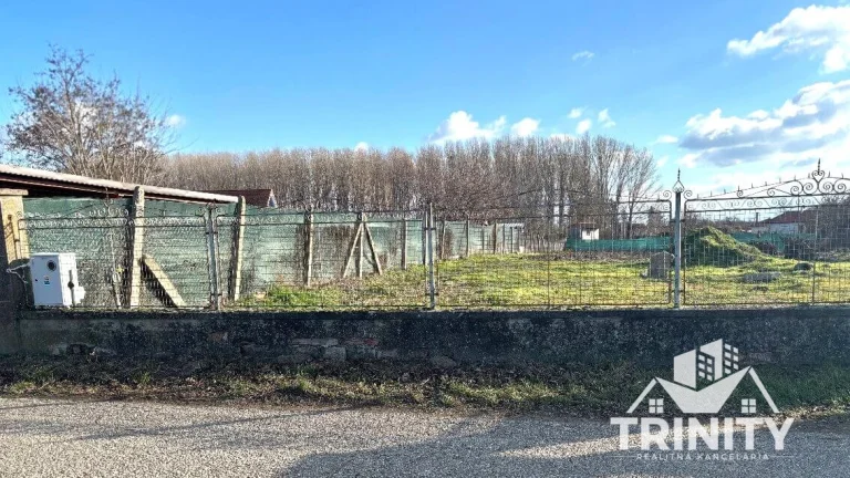 Na predaj slnečný stavebný pozemok v meste Kolárovo- časť Ve