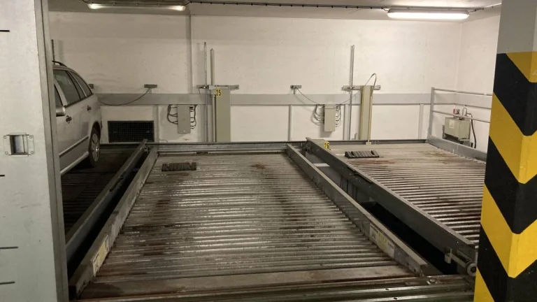 Prodej ostatní Garážové stání, 12㎡