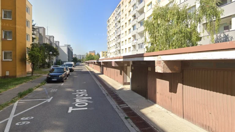 TOP PONUKA Na predaj garáž - Bratislava Vrakuňa Toryská ul.