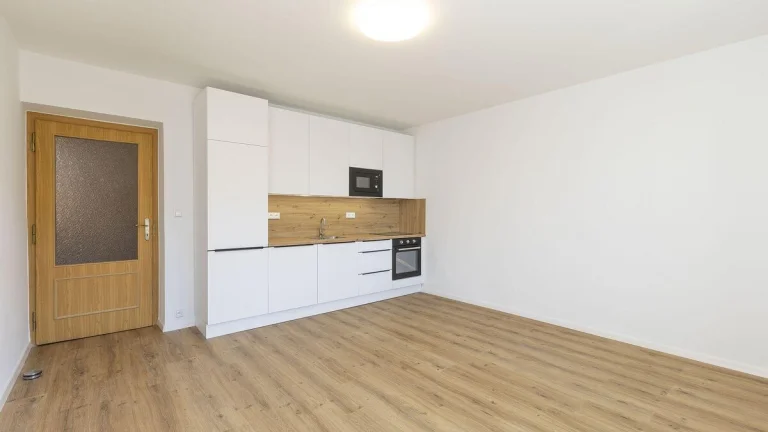 Pronájem bytu 3+kk Pardubice Bílé Předměstí