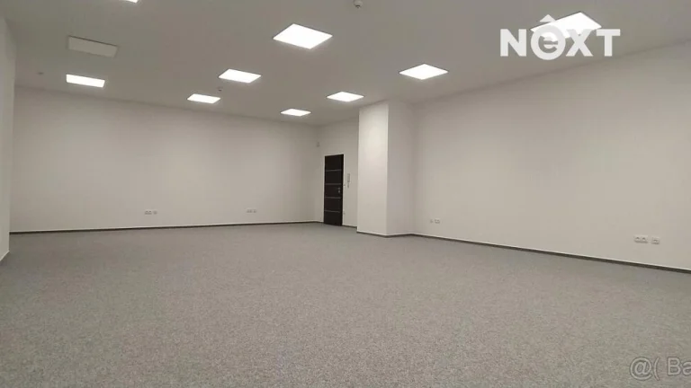 Pronájem komerční Kanceláře, 82㎡