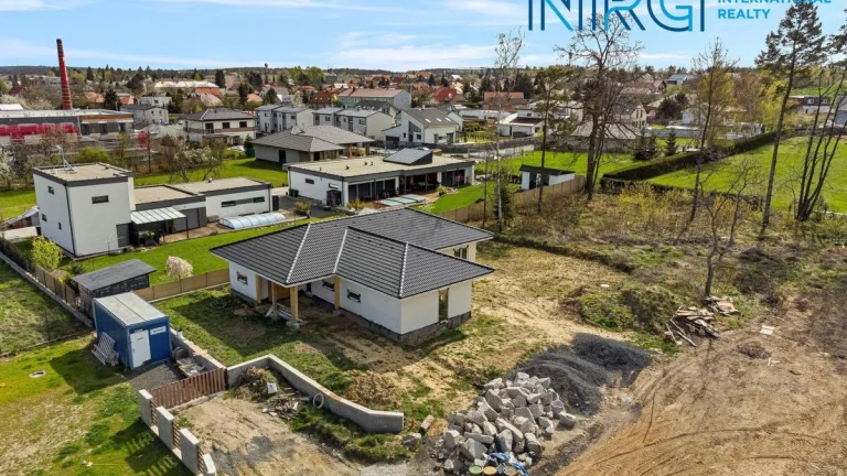 Prodej rodinného domu, 181 m2, Kostelec nad Černými lesy