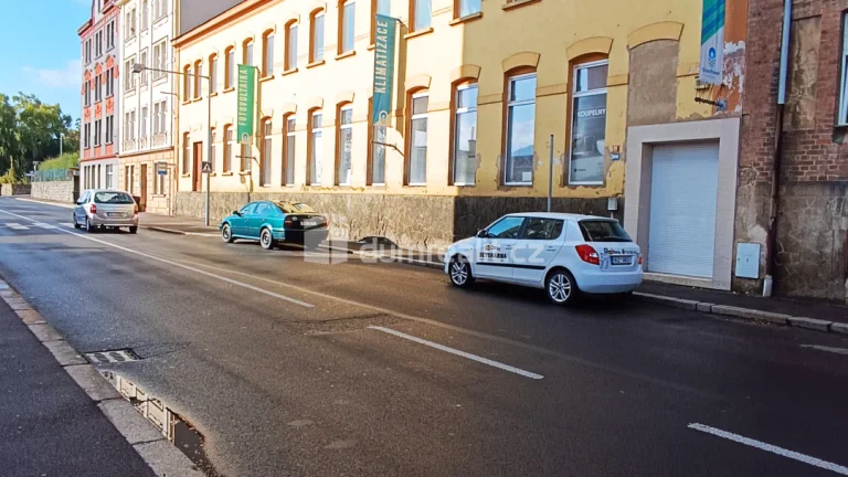 prodej obchodních a ubytovacích prostor, ul. Dělnická, Děčín