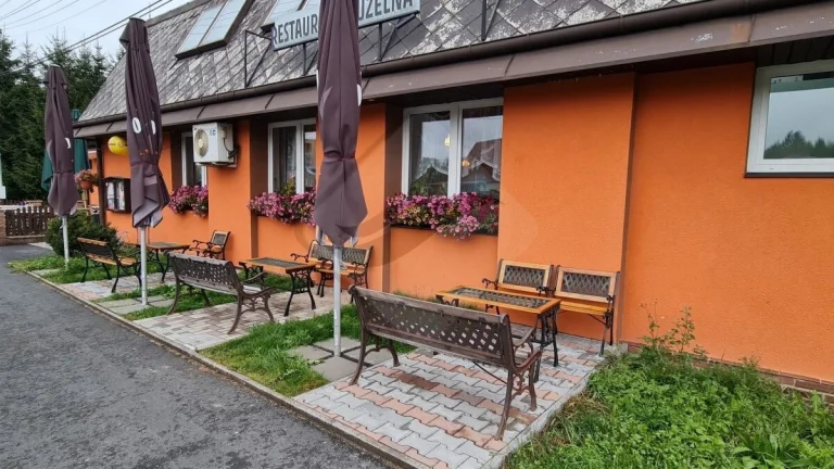 Prodej komerčního prostoru 573m2, Pozemek 460m2