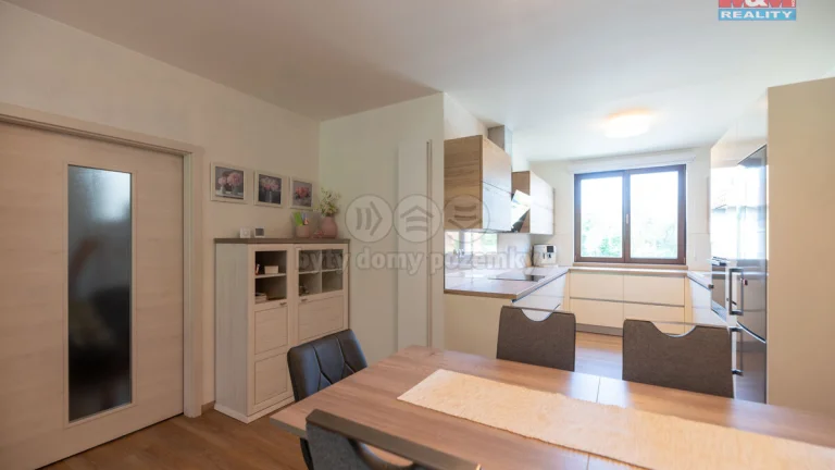 Prodej rodinného domu, 171 m², Osíčko