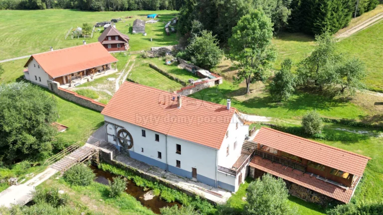 Prodej hotelu, penzionu, 217 m², Benešov nad Černou