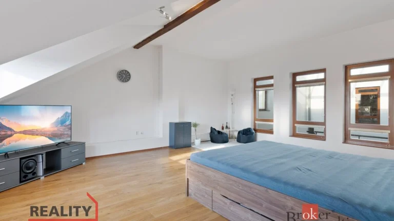 Prodej, byty/1+kk, 65 m2, Staroměstské náměstí 88/10, Mladá