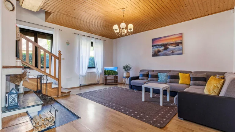 Na predaj rodinný dom v Devínskej Novej Vsi (230 m2)
