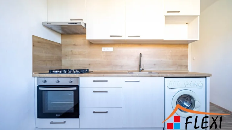 Pronájem bytu v osobním vlastnictví 2+1, 50 m2 na ulici 28.